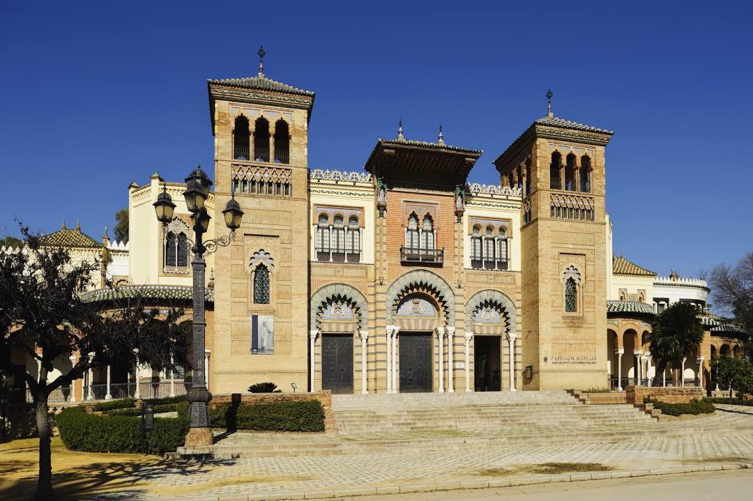 Museum van Kunst en Volkstradities