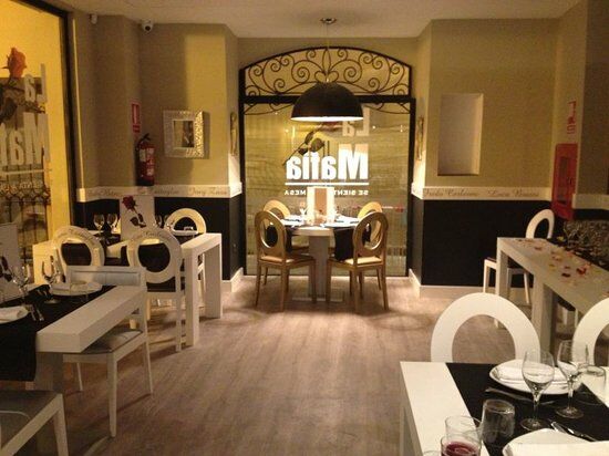 La Mafia se Sienta a la Mesa