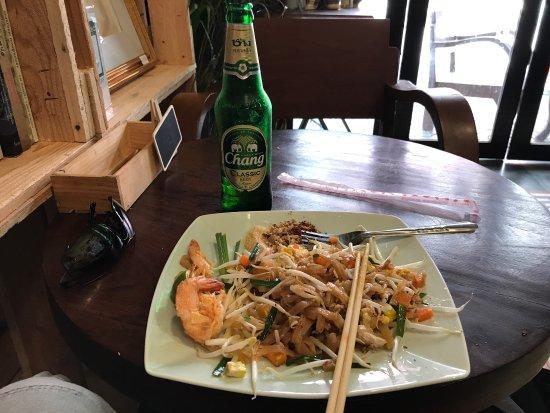 Tha Tian Art Cafe
