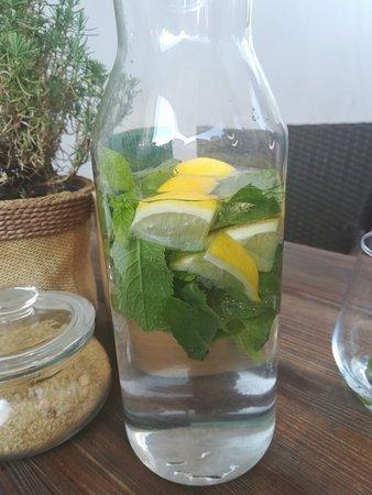 Cafe Bistro