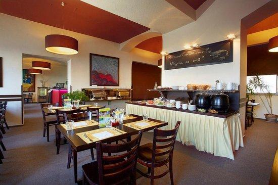 Cafe Merkur