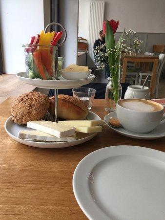 Cafe Dein & Mein