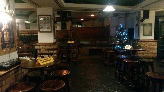 Biddy Early's Irish Pub