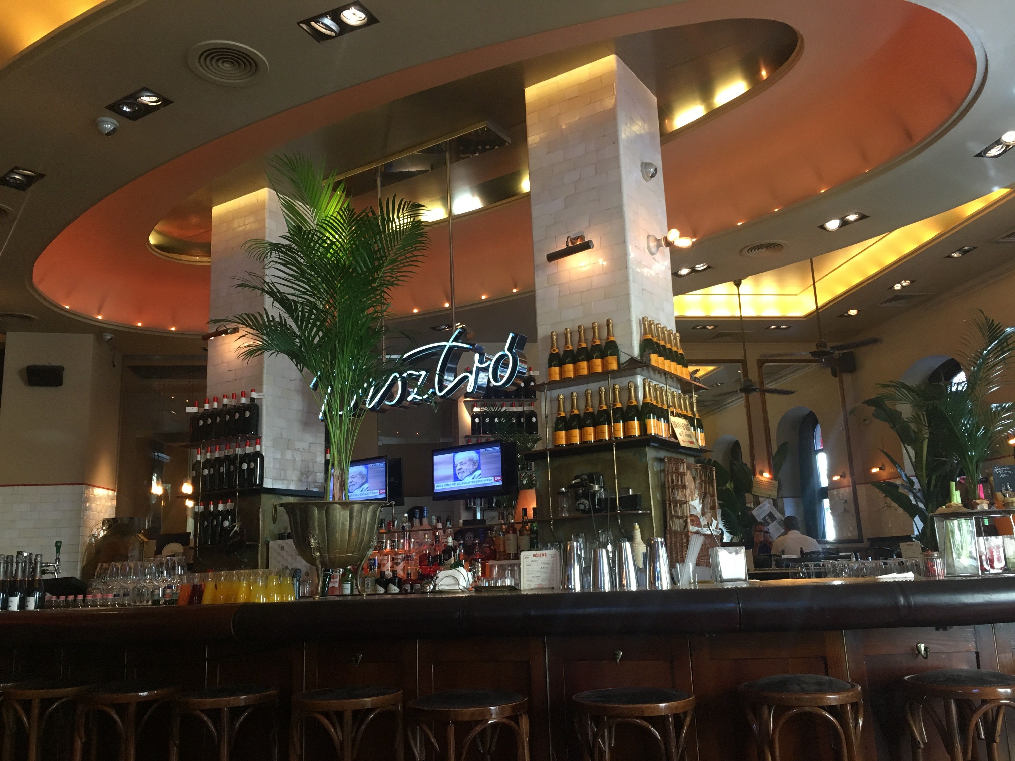 Bistro Deryne