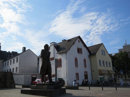 Karl-Marx-Statue