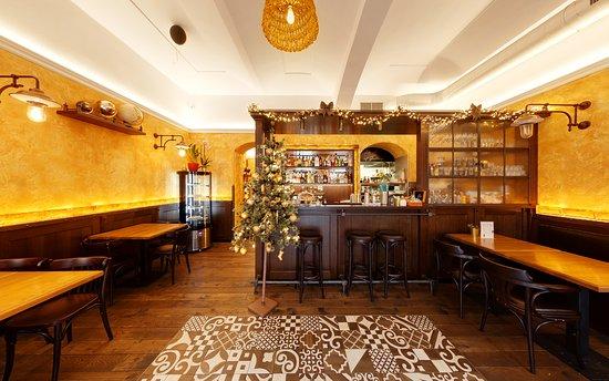 Wonderlust Coffee & Restaurant