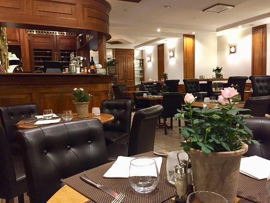 La Scene Brasserie