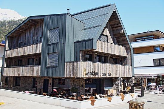 Winkler Cafe Pub