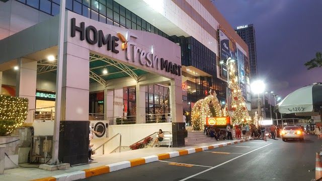 Tha Phra Mall