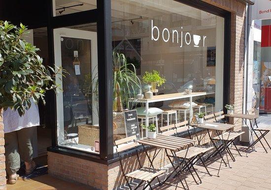 Bonjour