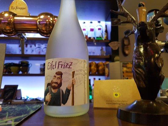 Huftgold, essen und trinken