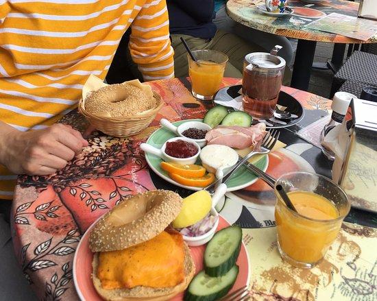 Bagels & Beans Roetersstraat Plantagebuurt