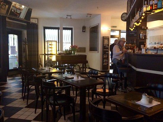Cafe Central