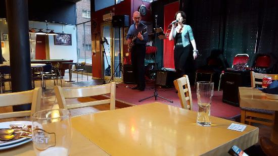 Avant Garde Live Music Bar and Restaurant