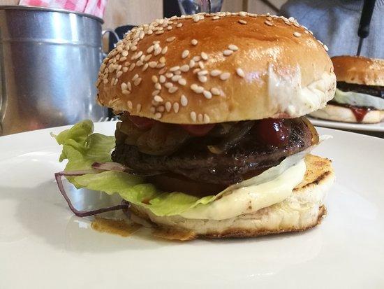 Tom's Burger