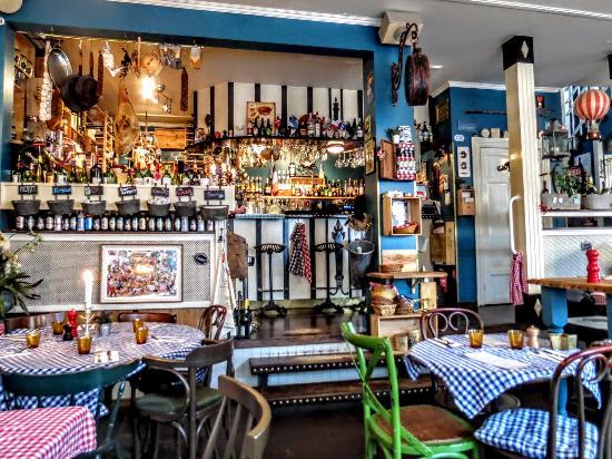 Le Bistro