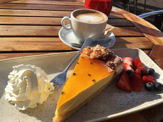 Cafe Mads