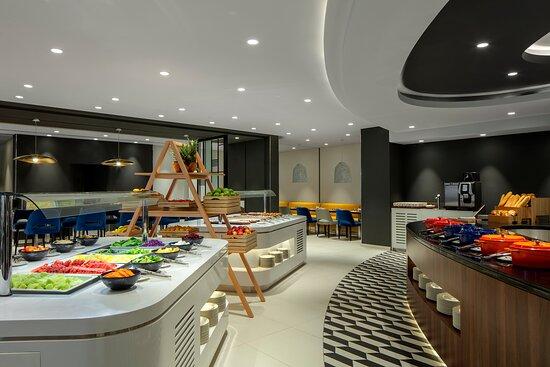 Focus Restaurant - Hyatt Place Dubai Jumeirah