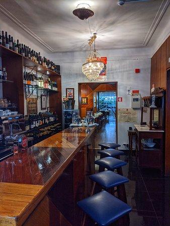 Kanuck Restaurant