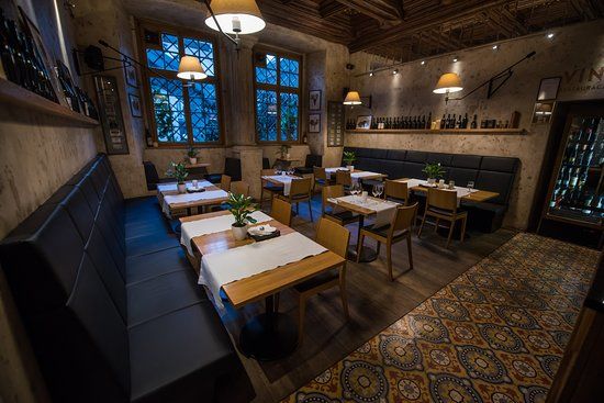 Vintage Restauracja Wino Sklep