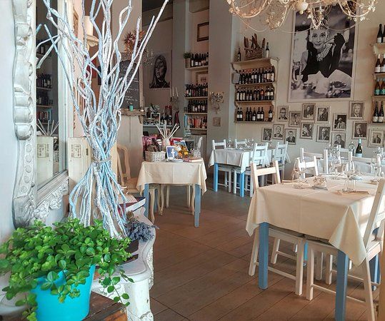 La Piazzetta Restaurant