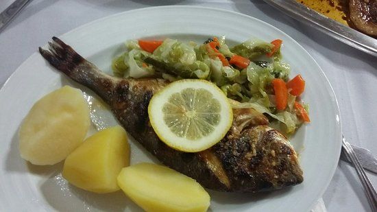 Restaurante e Churrasqueira Papagaio