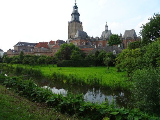 St. Walburgiskerk